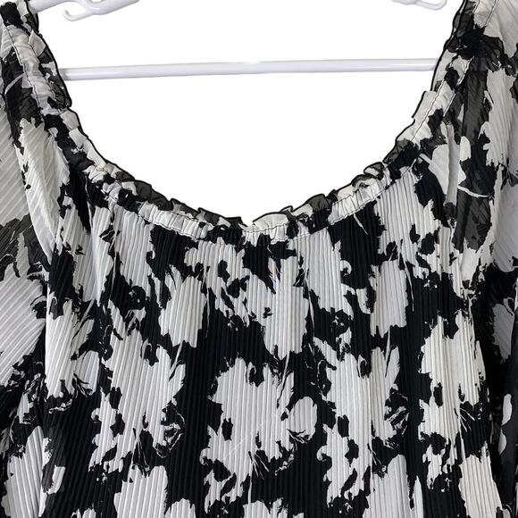 Lane Bryant Floral Chiffon Off the Shoulder Tops Plus Size 26/28 Pleated Blouse - Picture 5 of 16